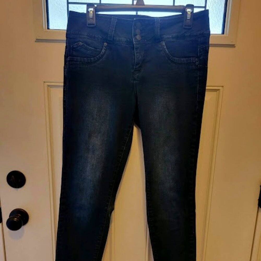 Royalty for Me Dark Wash Denim Skinny Fit Jeans Super Stretchy Size 10